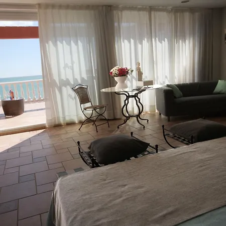 Moon Dreams Mediterraneo فندق توريمولينوس