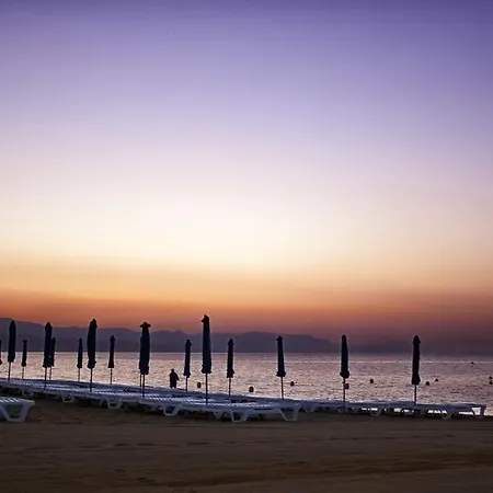 Moon Dreams Mediterraneo فندق