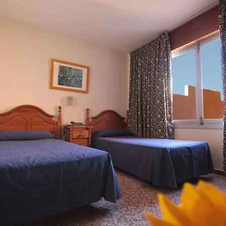 Moon Dreams Mediterraneo فندق 3*